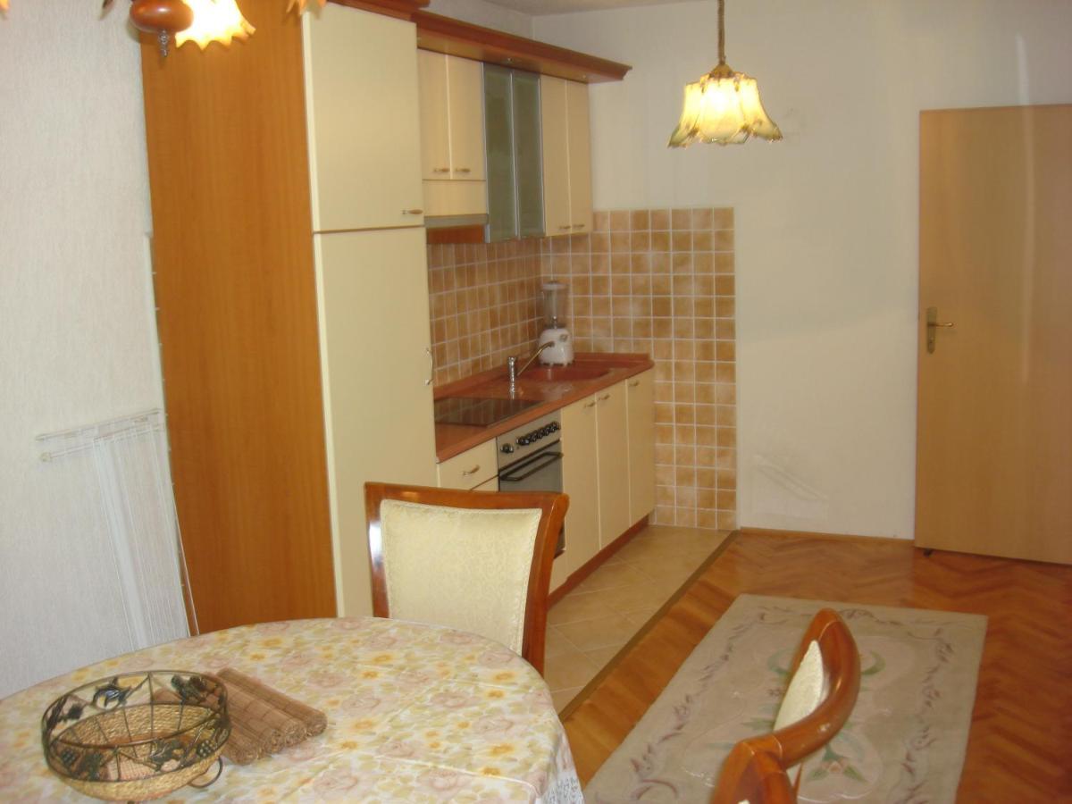 Jani Apartment Приштина Екстер'єр фото